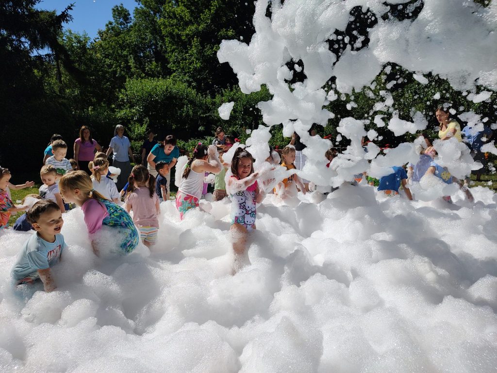 Letnie zabawy z&nbsp;pianą