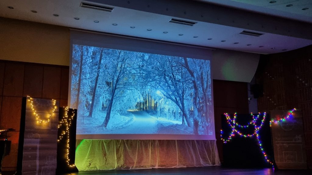 Muzyczne przedstawienie „Święta Krasnoludków”